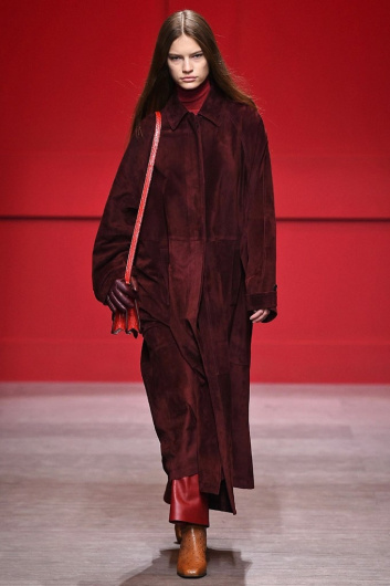Fotoservizio/FW 18-19/WOMEN/SALVATORE FERRAGAMO/DP2/0