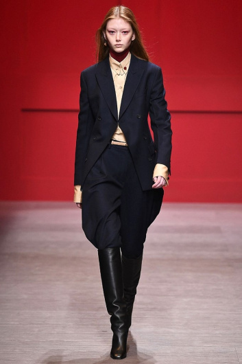 Fotoservizio/FW 18-19/WOMEN/SALVATORE FERRAGAMO/DP2/4