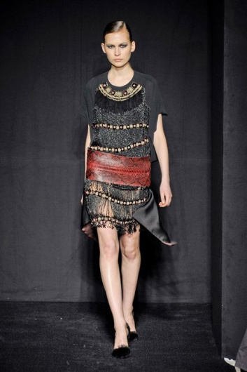 Fotoservizio/FW 2012-2013/WOMEN/MAURIZIO PECORARO/36
