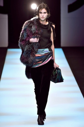 Fotoservizio/FW 18-19/WOMEN/GIORGIO ARMANI/DP2/2