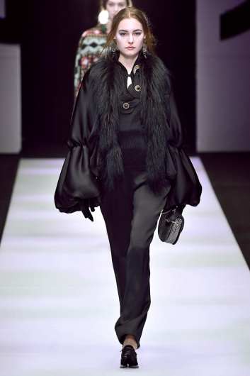 Fotoservizio/FW 18-19/WOMEN/GIORGIO ARMANI/DP2/9