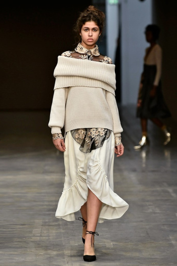 Fotoservizio/FW 18-19/WOMEN/FRANCESCA LIBERATORE/DP2/1