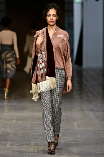 Fotoservizio/FW 18-19/WOMEN/FRANCESCA LIBERATORE/DP2/0