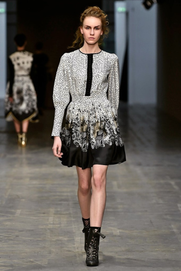 Fotoservizio/FW 18-19/WOMEN/FRANCESCA LIBERATORE/DP2/8