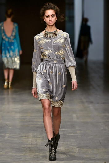 Fotoservizio/FW 18-19/WOMEN/FRANCESCA LIBERATORE/DP2/3