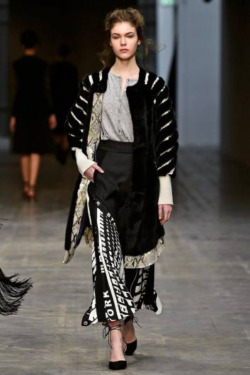 Fotoservizio/FW 18-19/WOMEN/FRANCESCA LIBERATORE/DP2/6