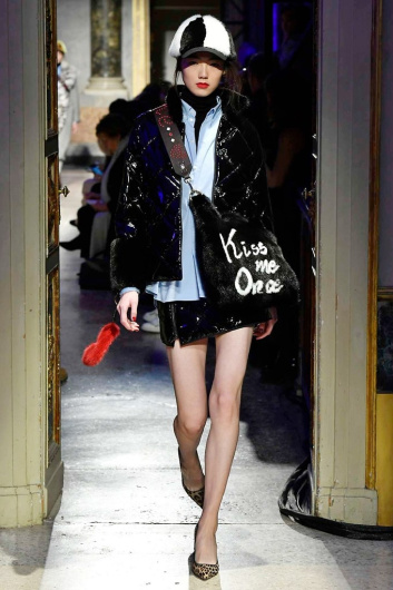 Fotoservizio/FW 18-19/WOMEN/SIMONETTA RAVIZZA/DP2/7
