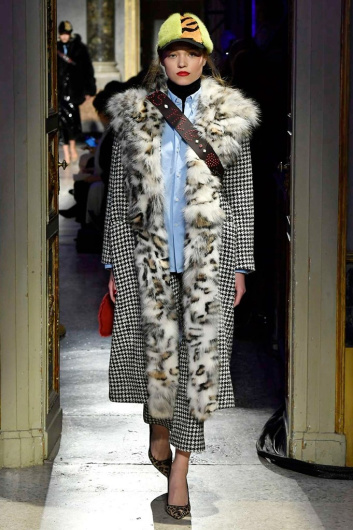 Fotoservizio/FW 18-19/WOMEN/SIMONETTA RAVIZZA/DP2/8