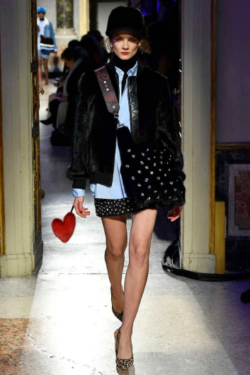 Fotoservizio/FW 18-19/WOMEN/SIMONETTA RAVIZZA/DP2/3