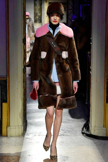 Fotoservizio/FW 18-19/WOMEN/SIMONETTA RAVIZZA/DP2/6