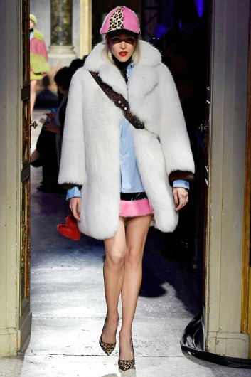 Fotoservizio/FW 18-19/WOMEN/SIMONETTA RAVIZZA/DP2/1