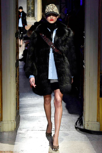 Fotoservizio/FW 18-19/WOMEN/SIMONETTA RAVIZZA/DP2/2