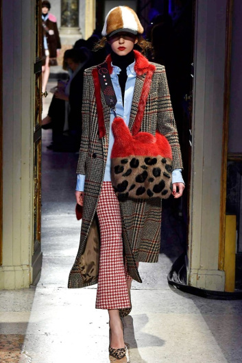 Fotoservizio/FW 18-19/WOMEN/SIMONETTA RAVIZZA/DP2/5