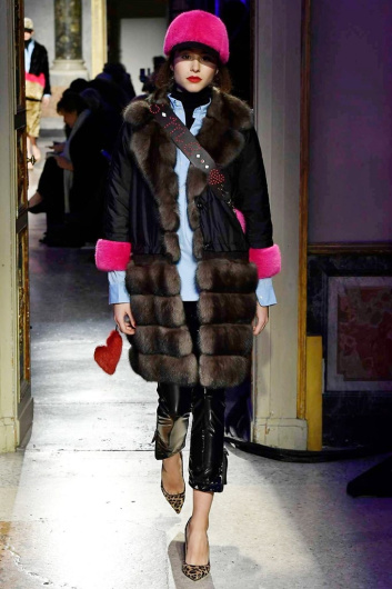 Fotoservizio/FW 18-19/WOMEN/SIMONETTA RAVIZZA/DP2/5