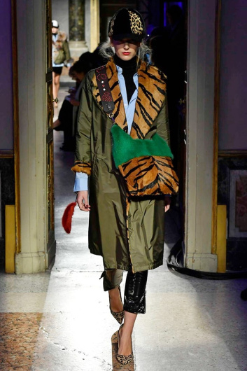 Fotoservizio/FW 18-19/WOMEN/SIMONETTA RAVIZZA/DP2/1