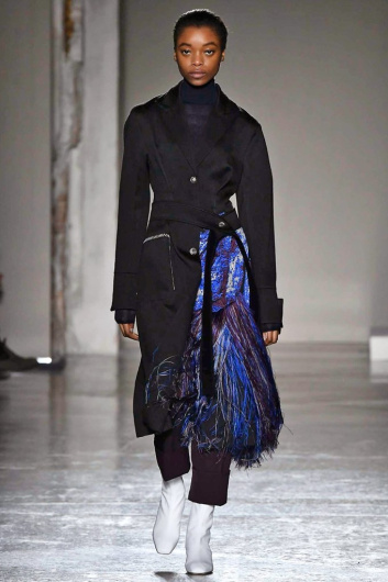 Fotoservizio/FW 18-19/WOMEN/GABRIELE COLANGELO/DP2/7