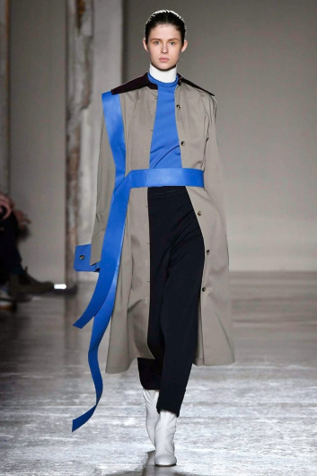 Fotoservizio/FW 18-19/WOMEN/GABRIELE COLANGELO/DP2/9
