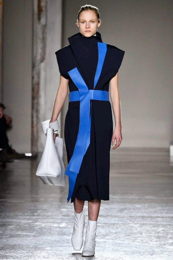 Fotoservizio/FW 18-19/WOMEN/GABRIELE COLANGELO/DP2/1