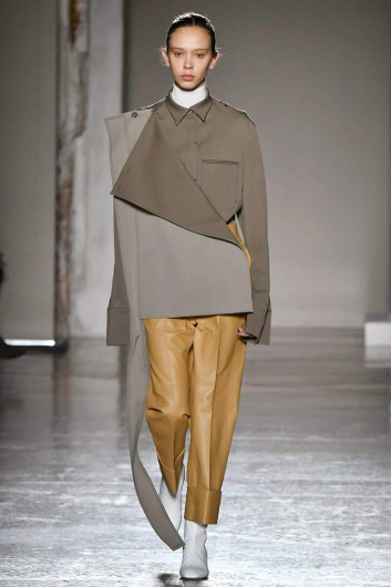 Fotoservizio/FW 18-19/WOMEN/GABRIELE COLANGELO/DP2/4