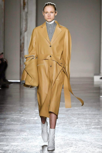Fotoservizio/FW 18-19/WOMEN/GABRIELE COLANGELO/DP2/0