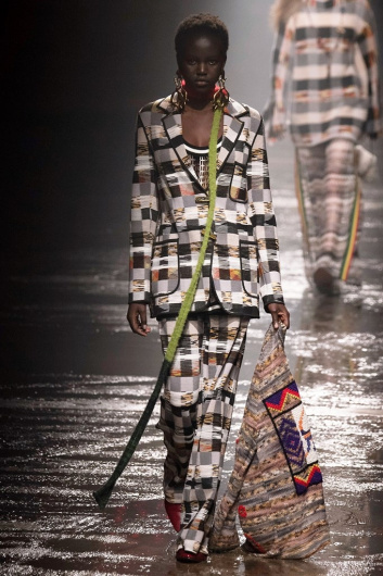 Fotoservizio/FW 18-19/WOMEN/MISSONI/DP2/6
