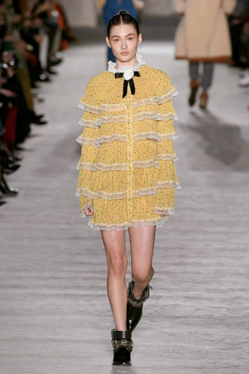 Fotoservizio/FW 18-19/WOMEN/PHILOSOPHY DI LORENZO SERAFINI/DP2/6