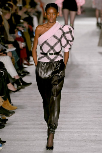 Fotoservizio/FW 18-19/WOMEN/PHILOSOPHY DI LORENZO SERAFINI/DP2/4