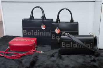 Fotoservizio/FW 18-19/WOMEN/BALDININI/DP2/2