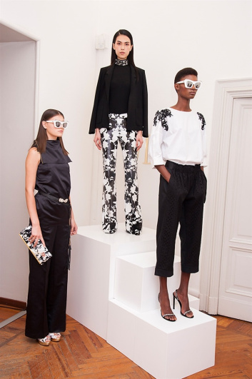 Fotoservizio/SS 2016/WOMEN/VIA DELLE PERLE VDP/DP2/16