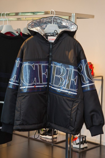 Fotoservizio/FW 18-19/WOMEN/ICEBERG/DP2/16