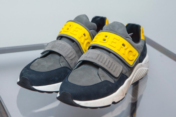 Fotoservizio/FW 18-19/WOMEN/ICEBERG/DP2/62
