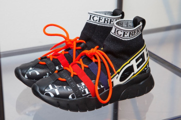Fotoservizio/FW 18-19/WOMEN/ICEBERG/DP2/64
