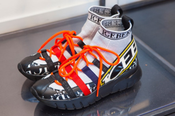 Fotoservizio/FW 18-19/WOMEN/ICEBERG/DP2/69