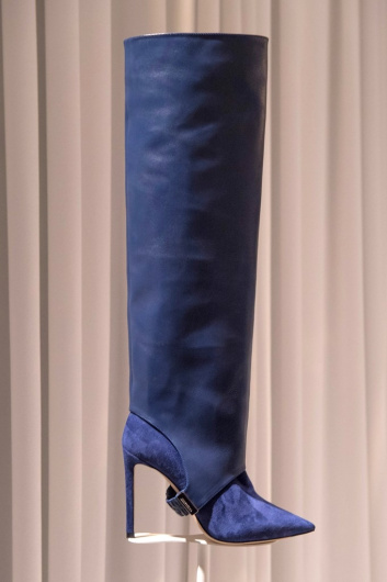 Fotoservizio/FW 18-19/WOMEN/JIMMY CHOO/DP2/1