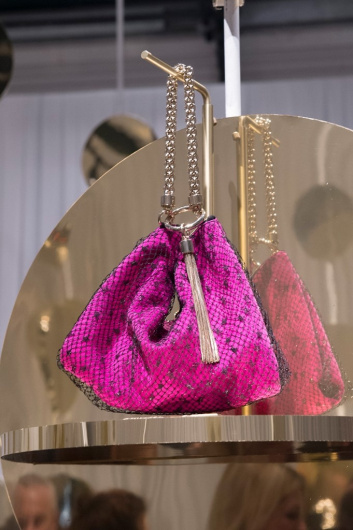 Fotoservizio/FW 18-19/WOMEN/JIMMY CHOO/DP2/34