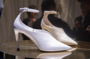 Fotoservizio/FW 18-19/WOMEN/JIMMY CHOO/DP2/33