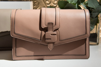 Fotoservizio/FW 18-19/WOMEN/SERAPIAN/DP2/5