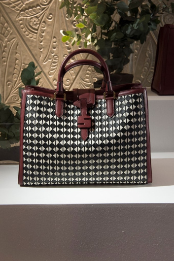 Fotoservizio/FW 18-19/WOMEN/SERAPIAN/DP2/6