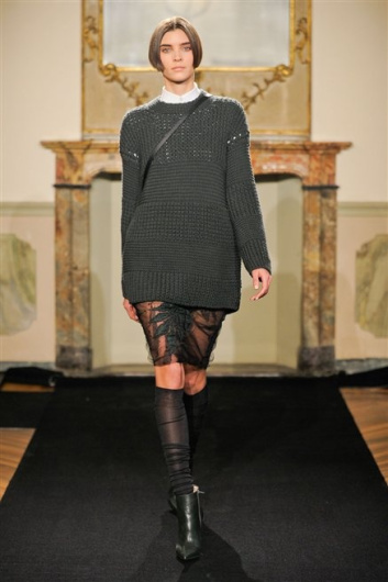 Fotoservizio/FW 2012-2013/WOMEN/2012 LES COPAINS/11