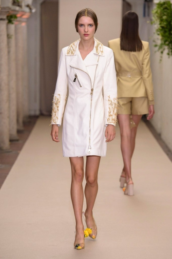 Fotoservizio/SS 2019/WOMEN/PRESENTAZIONE/ANTONIO CROCE/DP2/5