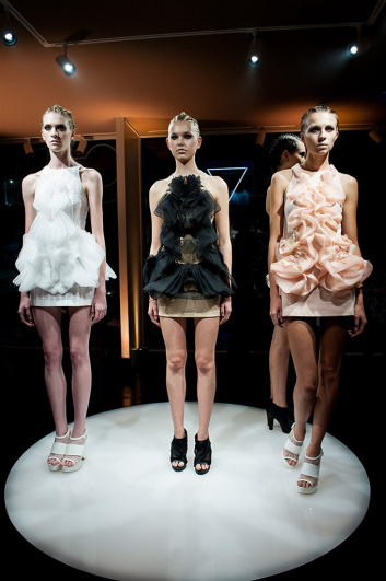 Fotoservizio/SS 2016/WOMEN/COINONIA/DP2/29