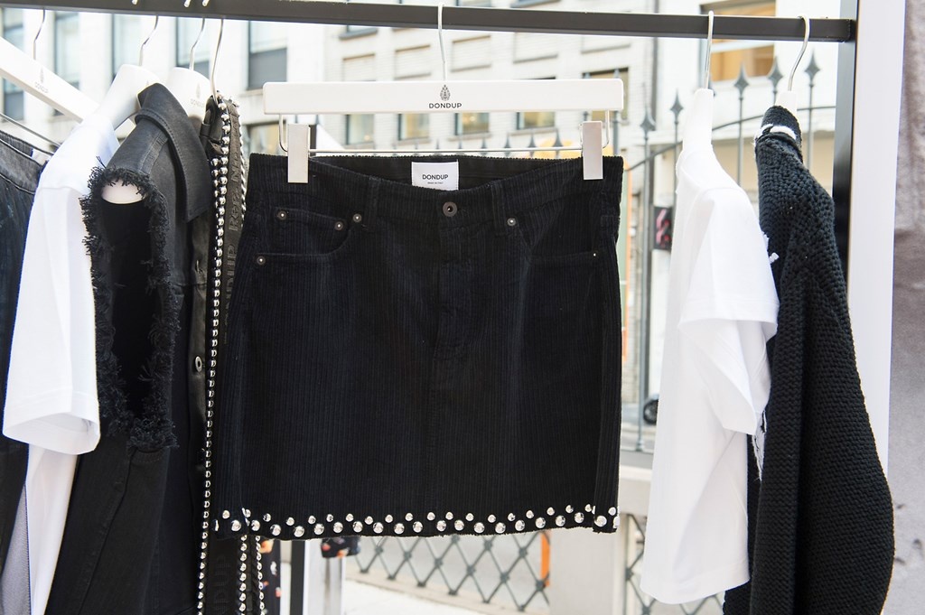 Fotoservizio/SS 2019/WOMEN/PRESENTAZIONE/DONDUP/DP2/50