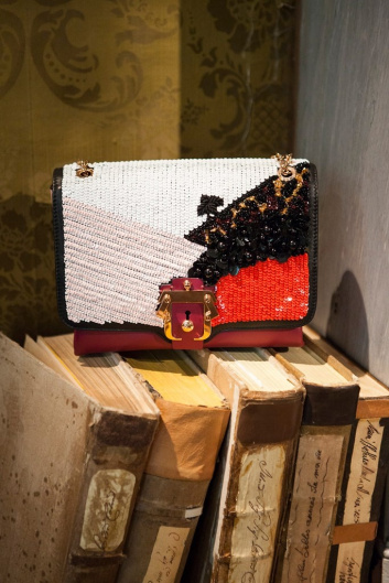 Fotoservizio/SS 2019/WOMEN/PRESENTAZIONE/PAULA CADEMARTORI/DP2/21