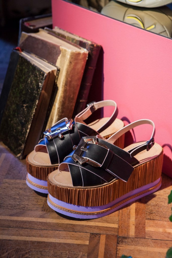 Fotoservizio/SS 2019/WOMEN/PRESENTAZIONE/PAULA CADEMARTORI/DP2/3