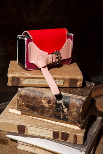 Fotoservizio/SS 2019/WOMEN/PRESENTAZIONE/PAULA CADEMARTORI/DP2/26