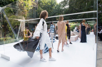 Fotoservizio/SS 2019/WOMEN/PRESENTAZIONE/VIONNET/DP2/40