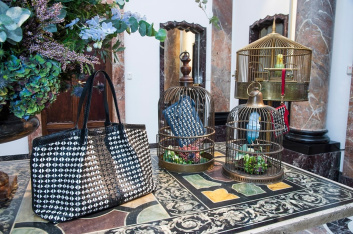 Fotoservizio/SS 2019/WOMEN/PRESENTAZIONE/SERAPIAN/DP2/11