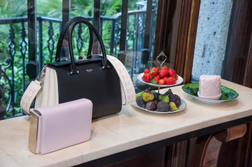 Fotoservizio/SS 2019/WOMEN/PRESENTAZIONE/SERAPIAN/DP2/17
