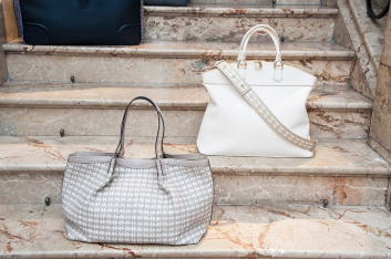 Fotoservizio/SS 2019/WOMEN/PRESENTAZIONE/SERAPIAN/DP2/13