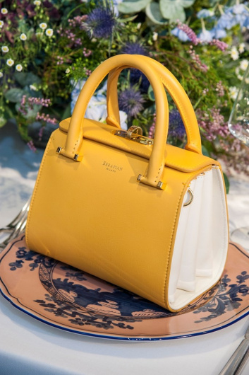 Fotoservizio/SS 2019/WOMEN/PRESENTAZIONE/SERAPIAN/DP2/32
